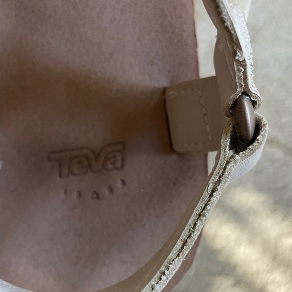 Teva Women's Tan and Cream Sandals - Picture 7 of 7